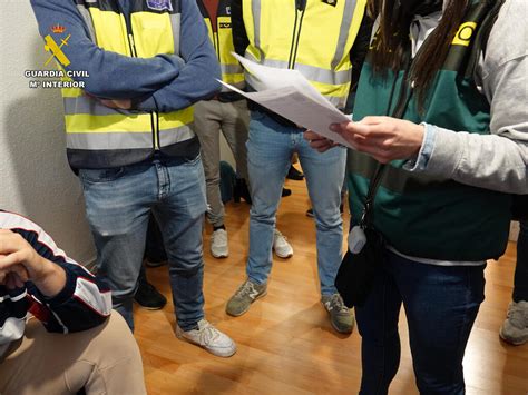 chicas en torrejon de ardoz|El capo de la prostitución en Torrejón captaba mujeres por。